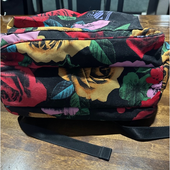 Vera Bradley Backpack - Picture 3 of 5